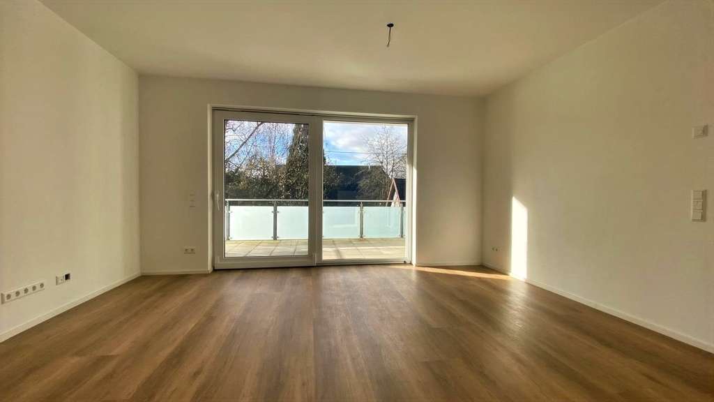 Immobilie in Dunningen - Barrierefreie DG-Wohnung mit Balkon und TG-Stellplatz - Bild 1