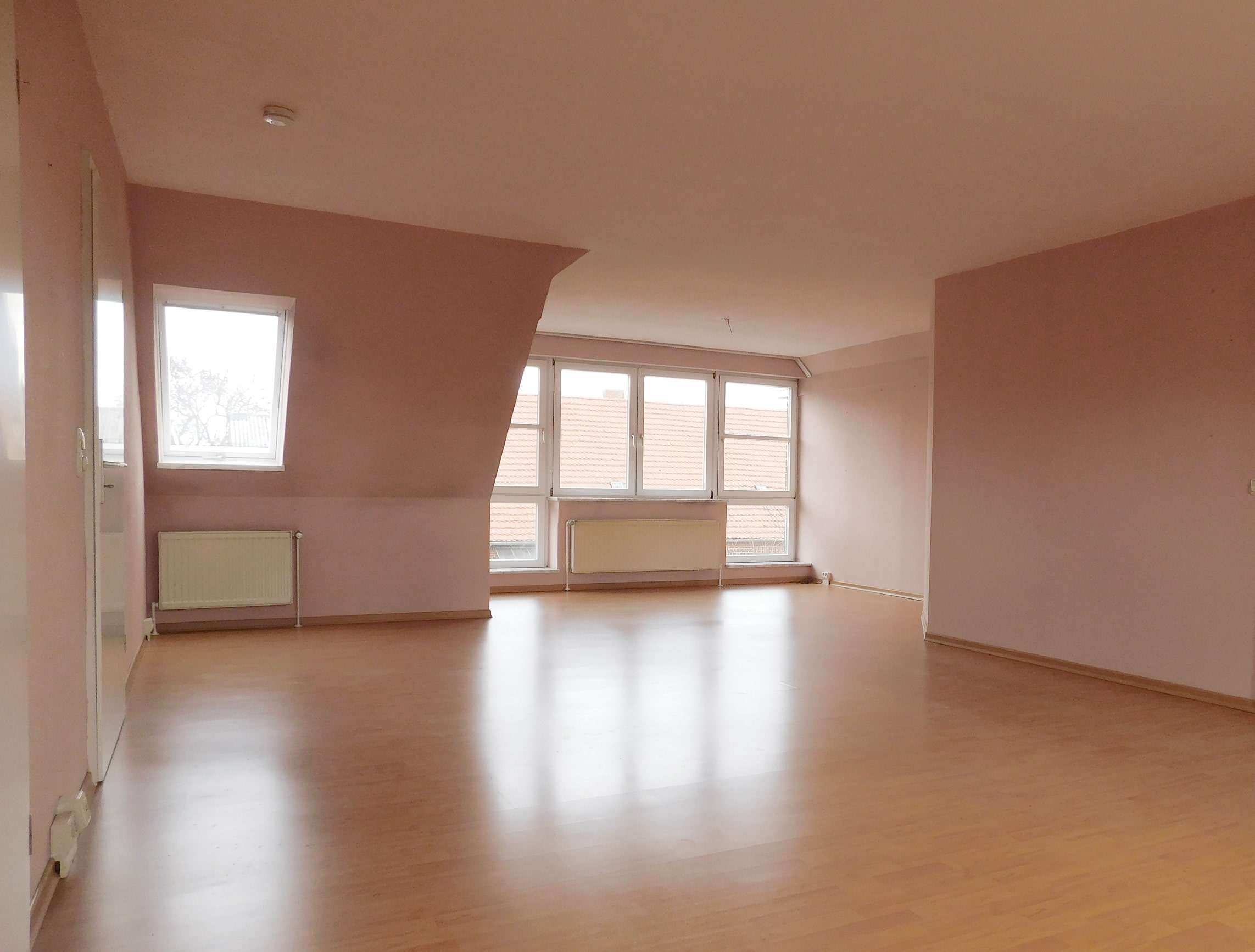 Immobilie in Ruhner Berge - Solides Gebäude für Ihre Nutzung - Bild 0