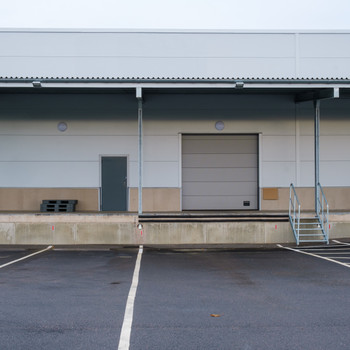 Lager- und Logsitikfläche an der A7 - PROVISIONSFREI - Rampentore