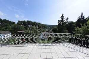 PROVISIONSFREI.........TRAUMBLICK GENIEßEN.....FREIHEIT LEBEN.......MIT AUSBAUPOTENTIAL. – Main-Taunus-Kreis – Vorschaubild 1