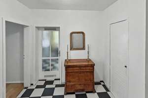 Top gepflegte 2-Zimmer-Wohnung in beliebter Lage von Köln-Nippes – Die vollständige Adresse der Immobilie erhältst du vom Anbieter., 50733 Nippes (Ortsteil), Köln – Vorschaubild 13