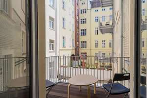 Bezugsfreies Studio mit Balkon im sanierten Altbau am Viktoriapark
