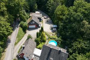 Großzügiges Einfamilienhaus mit Kamin, Pool und vielseitiger Raumaufteilung in Hagen – Die vollständige Adresse der Immobilie erhältst du vom Anbieter., 58091 Eilpe, Hagen – Vorschaubild 2