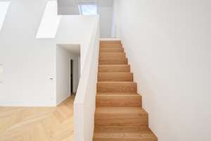 Moderne Dachgeschoss-Maisonette mit hochwertiger Ausstattung im kernsanierten Altbau – Die vollständige Adresse der Immobilie erhältst du vom Anbieter., 80798 Josephsplatz, München – Vorschaubild 4