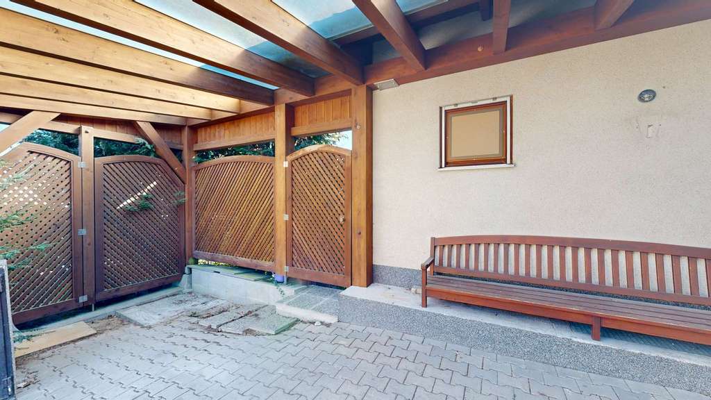 Immobilie in Thurmansbang - Einfamilienhaus mit Ausblick und Wintergarten in Thurmansbang - Bild 1