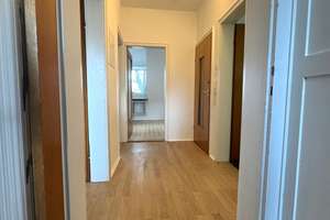 Teilsanierte 3-Zimmer-Dachgeschosswohnung mit Neckarblick in Mannheim-Neuostheim – 68163 Neuostheim/Neuhermsheim, Mannheim – Vorschaubild 10