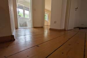 Sehr charmante 3 Zimmer EG-Wohnung: Neue Küche, Dielen, Garten, TG-Wannenbad – Die vollständige Adresse der Immobilie erhältst du vom Anbieter., 65197 Rheingauviertel / Hollerborn, Wiesbaden – Vorschaubild 3