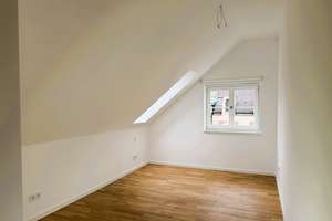 Lichtdurchflutetes Wohnparadies mit moderner Einbauküche, stilvollem Bad und Tiefgaragenoption – Burgergäßchen 4, 86150 Jakobervorstadt-Nord, Augsburg – Vorschaubild 7