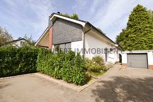 **EINFAMILIENHAUS FÜR DIE JUNGE FAMILIE** mit Kaminofen und Garage - großes Grundstück! – Stormarn (Kreis) – Vorschaubild 3