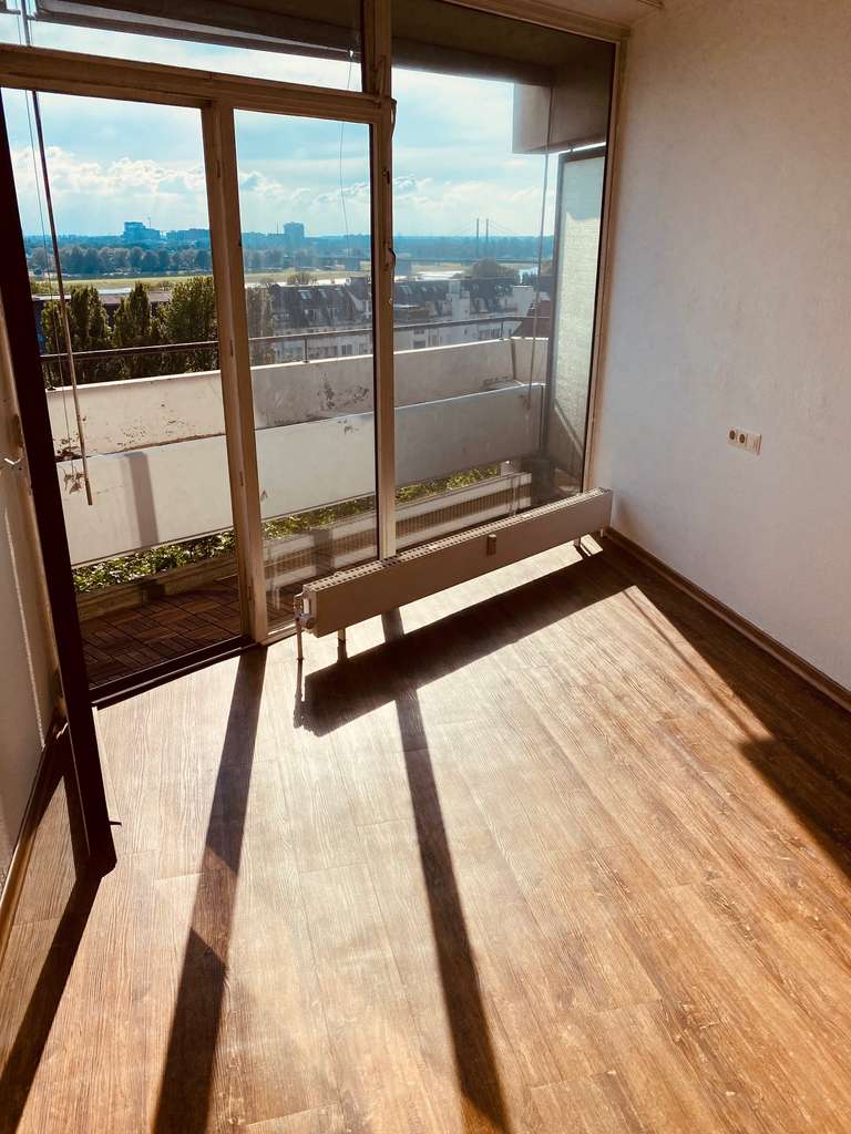 Ausnahme-Immobilie mit traumhaftem Blick über Düsseldorf 2-Zimmer Apartment