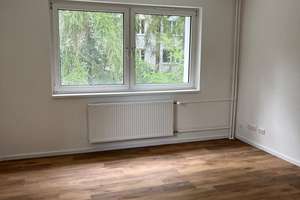 Erstbezug nach vollständiger Modernisierung und Sanierung, 2-Zimmer-Wohnung im 1.OG – Andersenring 49, 23560 Moisling, Lübeck – Vorschaubild 3