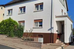 Einfamilienhaus mit Einliegerwohnung und einem weiteren Grundstück (Gesamtfläche 1093m2) in Weilburg – Limburg-Weilburg (Kreis) – Vorschaubild 1