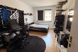 Zentral leben: 1,5-Zimmer-Wohnung in Düsseldorf-Stadtmitte – 40211 Stadtmitte, Düsseldorf – Vorschaubild 11