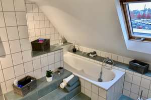 Tolles Apartment in superzentraler Lage Weststadt/Altstadt! EBK.Tageslichtbad.Dusche+Badewanne! – Karl-Frowein-Str. 2, 53115 Weststadt, Bonn – Vorschaubild 11