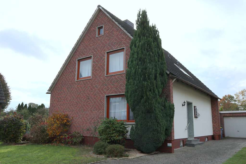 0 % Käuferprovision! Familienidyll mit Vollkeller und grandiosem Garten am südlichen Stadtrand!