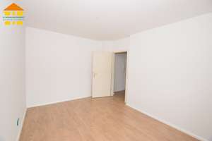 Gemütliche Dachgeschosswohnung mit Einbauküche in Hilbersdorf zur Kapitalanlage! – Zeißstraße 16, 9131 Hilbersdorf, Chemnitz – Vorschaubild 9