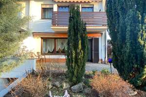 Sonniges Reiheneckhaus mit Garten, Terrasse, Balkon & Garage – Nürnberg (Erbbaurecht)