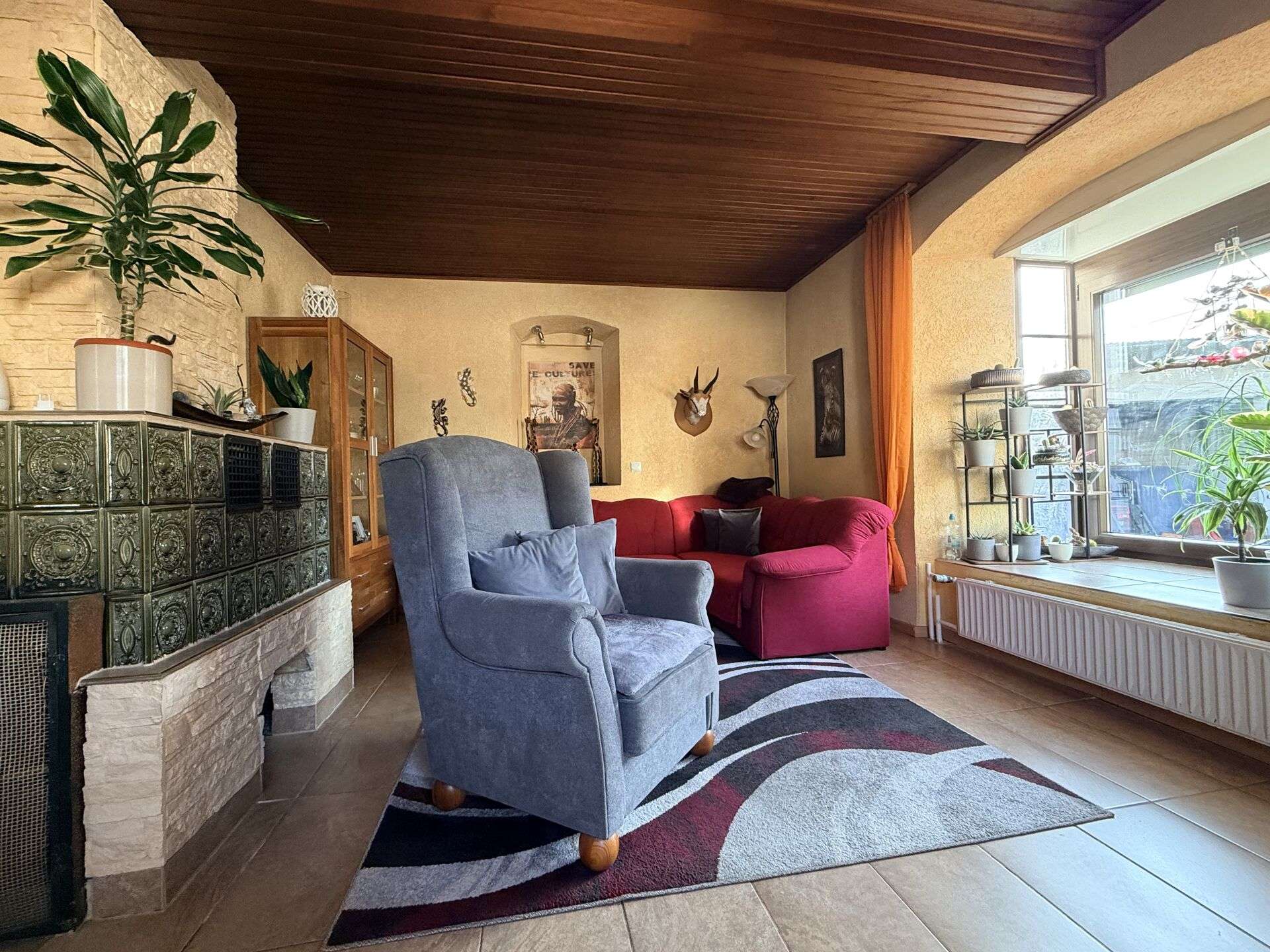 Immobilie in Neuwied - Platz ohne Kompromisse: Großzügiges Wohnhaus mit Scheune und Halle – Ihr Freiraum für Leben und Busi - Bild 1