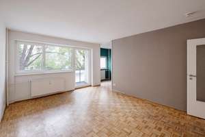 Helle 3-Zimmer-Wohnung mit Pkw-Stellplatz in begehrter Kiezlage