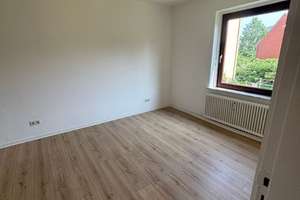 Ideal für Singles oder Paare - 2-Zimmer Wohnung zum 16.11! – Pestalozzistr. 38, 27568 Mitte, Bremerhaven – Vorschaubild 1