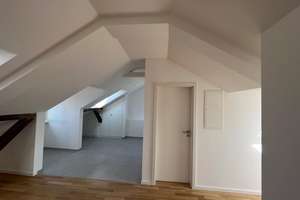 Moderne Dachgeschoss-Wohnung mit Ausblick – Die vollständige Adresse der Immobilie erhältst du vom Anbieter., 70372 Cannstatt-Mitte, Stuttgart – Vorschaubild 3