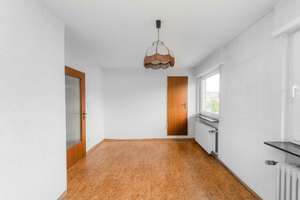 Familienhaus mit großem Südgarten und viel Potenzial in Mannheim-Schönau – Die vollständige Adresse der Immobilie erhältst du vom Anbieter., 68307 Schönau, Mannheim – Vorschaubild 12