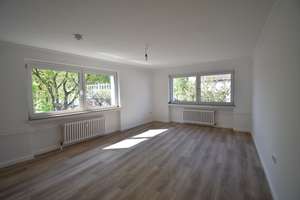 OB-Sterkrade! Renovierte 3-Zi-Whg zu vermieten – Robert-Koch-Straße 32, 46145 Sterkrade-Mitte, Oberhausen – Vorschaubild 2