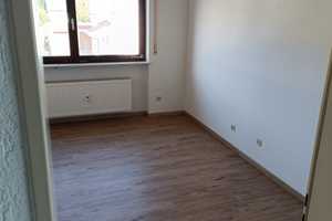 Freistehendes Haus mit 2 Wohnungen, großem Garten und Sauna – Karlsruhe (Kreis) – Vorschaubild 9
