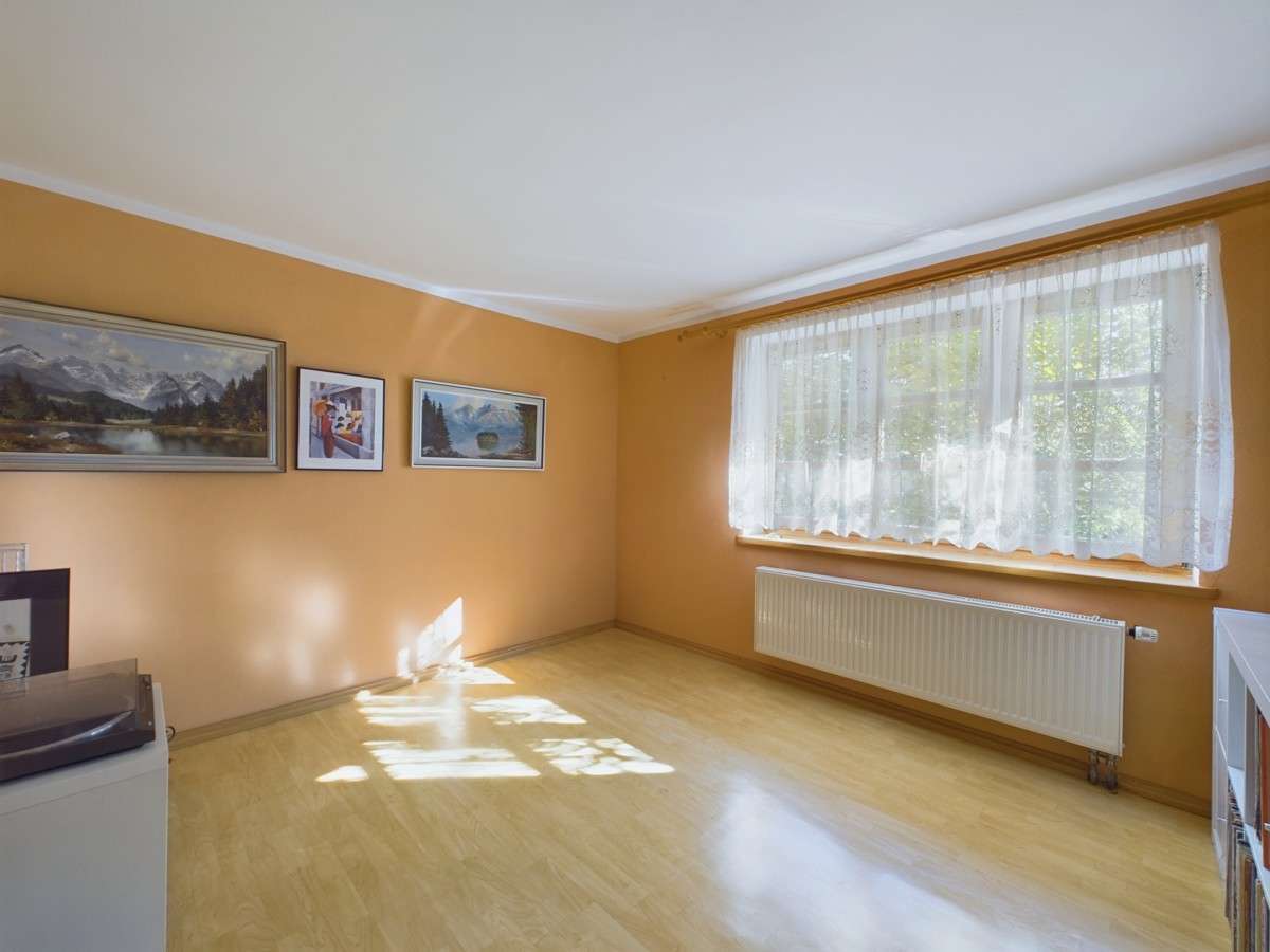 Immobilie in Sauerlach - Attraktives Familiendomizil mit vielfältigem Nutzungspotential
- vor den Toren des Münchener Südens - Bild 1