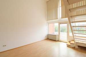 vernachlässigte Wohnung sucht neuen Besitzer und belohnt mit viel Platz