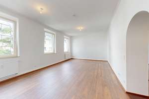 Helle Altbauwohnung in zentraler Lage von Düsseldorf-Rath! – Westfalenstraße 75, 40472 Rath, Düsseldorf – Vorschaubild 2