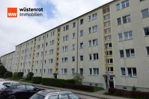 Eigennutzer oder Kapitalanleger - 4-Raum Wohnung mit Balkon und 2025 modernisiertem Tageslichtbad