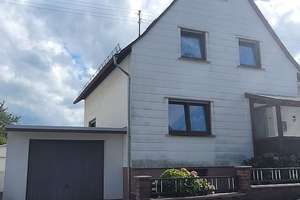 Freistehendes Einfamilienhaus in ruhiger Lage – Die vollständige Adresse der Immobilie erhältst du vom Anbieter., 55758 Stipshausen – Vorschaubild 2