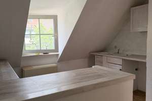 2-Zimmer-Dachgeschosswohnung mit Einbauküche, nahe Hauptbahnhof – Die vollständige Adresse der Immobilie erhältst du vom Anbieter., 90402 Marienvorstadt, Nürnberg – Vorschaubild 1