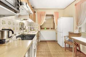 Property thumbnail 9