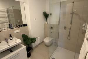 Luxuriöses Penthouse mit 3,5 Zimmern in Düsseldorf-Heerdt – Die vollständige Adresse der Immobilie erhältst du vom Anbieter., 40549 Heerdt, Düsseldorf – Vorschaubild 11