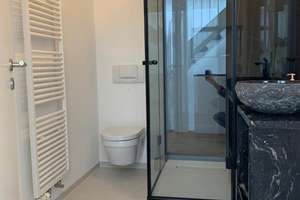 Hennef-Zentrum! Hochwertig modernisiertes 4-Zimmer-Haus mit EBK & großzügiger Dachterrasse! – Die vollständige Adresse der Immobilie erhältst du vom Anbieter., 53773 Hennef (Sieg) – Vorschaubild 27