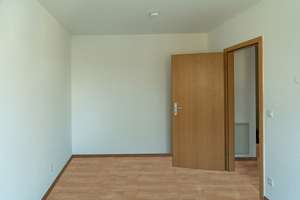 2-Zimmer Wohnung mit Balkon und Stellplatz. – Die vollständige Adresse der Immobilie erhältst du vom Anbieter., 42655 Solingen-Mitte, Solingen – Vorschaubild 5