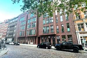 **HH-Altstadt * Hammaburg-Platz * Exklusive 4-Zimmer-Wohnung * ca. 140 m² * Frei lieferbar