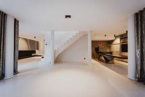 EXKLUSIVES DESIGN IM EINKLANG MIT DER NATUR – PENTHOUSE-LIFESTYLE AN DER ISAR – Die vollständige Adresse der Immobilie erhältst du vom Anbieter., 80469 Gärtnerplatz, München – Vorschaubild 2