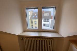 67qm 2,5 Zimmer Dachgeschosswohnung mit Küche in Köln Lindenthal Uninähe – Die vollständige Adresse der Immobilie erhältst du vom Anbieter., 50935 Lindenthal (Ortsteil), Köln – Vorschaubild 5