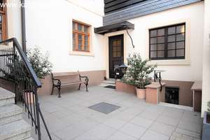 2 Häuser: Repräsentatives Wohnhaus, Ferienwohnung, Arztpraxis u. Doppelgarage (ca. 571 m² WFL/NFL) z – Die vollständige Adresse der Immobilie erhältst du vom Anbieter., 53947 Nettersheim – Vorschaubild 4