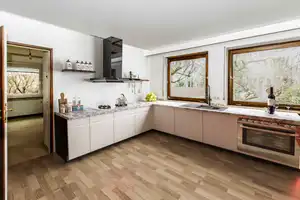 Reserviert! Festpreis: 1.030.000 €,  MFH 390 qm, Top-Lage in Mögeldorf. – Blütenstraße 6, 90480 Nürnberg – Vorschaubild 9