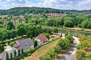 Unverbaubares Wohndomizil mit Doppelgarage in einmaliger Lage direkt am Main-Donau-Kanal – Uferpromenade 4, 92334 Berching – Vorschaubild 2