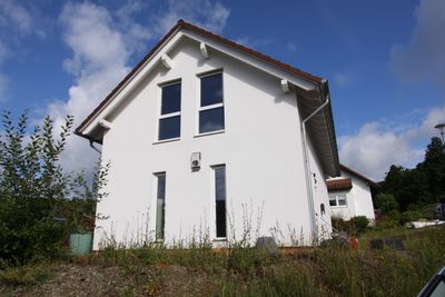 Gräfendorf: Modernes Wohnen auf großem Grundstück – Ein Haus zum Ankommen