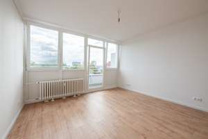 Lichtdurchflutetes City-Apartment nahe Ku’damm I Balkon I Aufzug I bezugsfrei I provisionsfrei – Eisenzahnstraße 15, 10709 Wilmersdorf, Berlin – Vorschaubild 9
