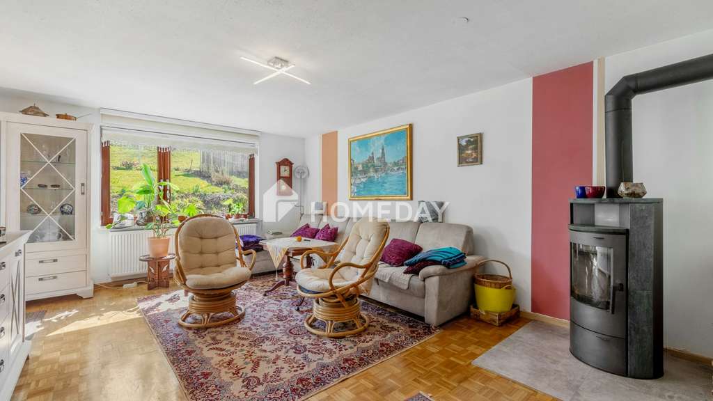 Immobilie in Bad Salzdetfurth - Ein Zuhause zum Wohlfühlen: Reihenhaus mit Garten und großzügigem Raumkonzept - Bild 1