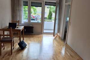 ruhige,schöne renovierte 1-Zimmer-Wohnung