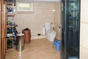 Großzügiges 8-Zi. Haus plus Bungalow, Wintergarten, Garage, 2 Carports in Braunschweig Weststadt – Die vollständige Adresse der Immobilie erhältst du vom Anbieter., 38120 Weststadt, Braunschweig – Vorschaubild 7
