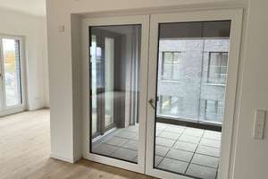 Zum Wohlfühlen! Viel Platz & Komfort & Einbauküche, neue Ausstattung! 3 Zimmer + Loggia, Gäste-WC – Hildesheimer Straße 454, 30519 Döhren, Hannover – Vorschaubild 6